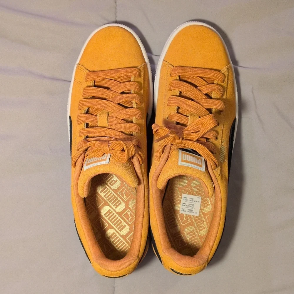 Puma Suede (10M) Orange and Black Sneakers - Picture 3 of 9
